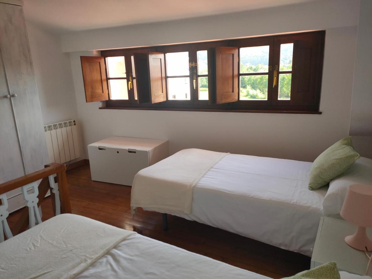 La Casina Del Carril Villa Colunga Bagian luar foto